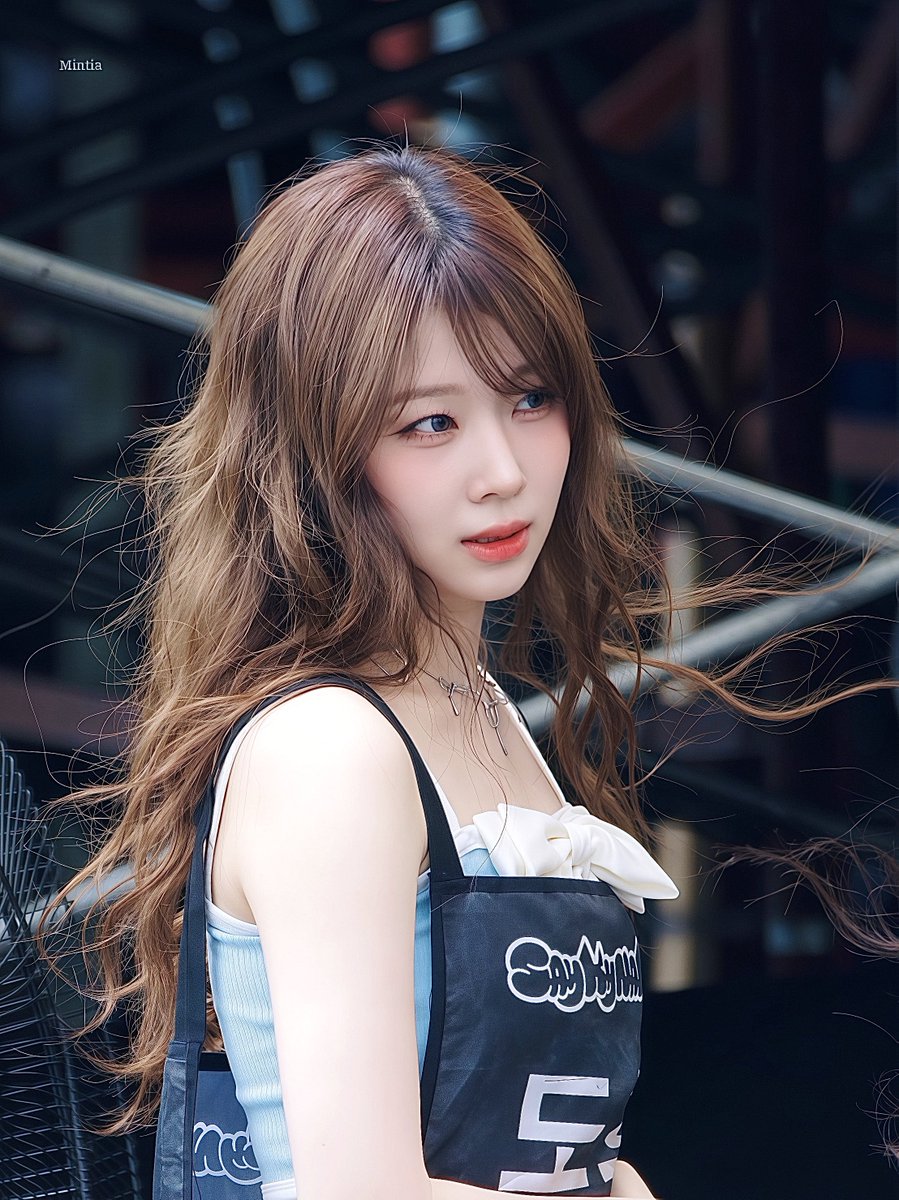 saymintia's tweet photo. 260725 Summer

#도희 #SAYMYNAME #세이마이네임 https://t.co/B57iTJljJE
