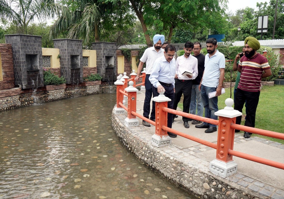 MCChandigarh's tweet photo. MC Chandigarh is enhancing visitor experience at the Japanese Garden, Sector 31. During an inspection, Chief Engineer Sh. Sanjay Arora directed comprehensive improvement works, including repairs, better lighting, landscaping, CCTV surveillance, upgraded visitor amenities and strengthened security to ensure a cleaner, safer and more welcoming public space.

#MCCChandigarh #Chandigarh #PublicParks #UrbanDevelopment