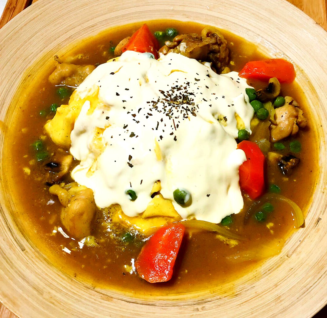 ascherkulich's tweet photo. Craving vibrant Thai flavor tonight This homemade green curry with coconut rice bursts with lime, basil and tender chicken—your taste buds will thank you! ， https://t.co/jDiaNyTCEN