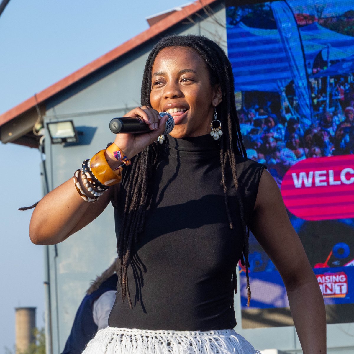 StandardBankArt's tweet photo. Vuyo Viwe captivated the stage with Afroesoteric sounds blending heritage, folk, and jazz. The audience was in awe, her performance became a powerful celebration of music as healing.🎶 #J4YP2026 #MakingArtPossible #SBJoJ2026 https://t.co/1Smwg9vrlM
