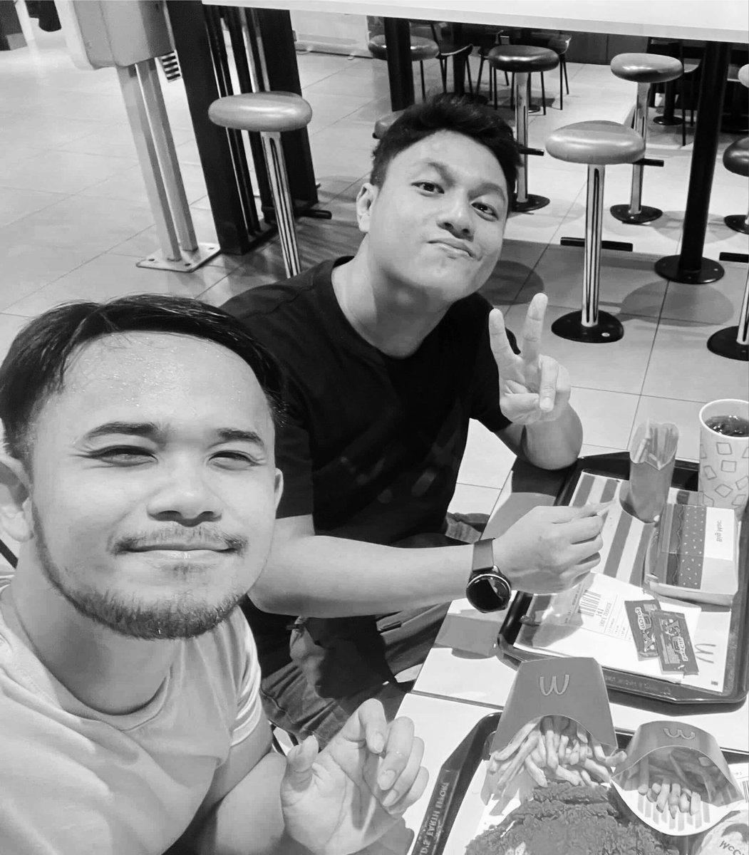 Afiq M tweet media