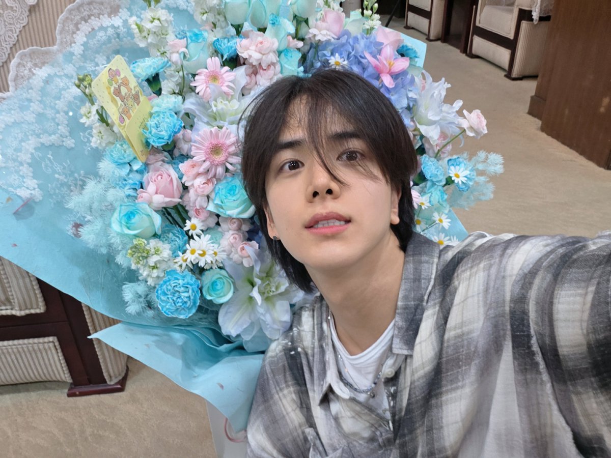 deobimom's tweet photo. #YOUNGHOON #영훈 XHS UPDATE

谢谢 上海 😜 

https://t.co/YxY00oPvqX https://t.co/oMQodgnOyg