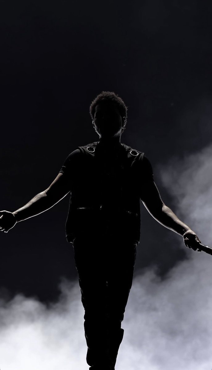 MementoMoriXO's tweet photo. The Weeknd in Milan N1 🇮🇹 - posted via his IG story 

A mini thread 🧵 of photographs 
#AfterHoursTilDawnTour https://t.co/CNyVwCGpH0