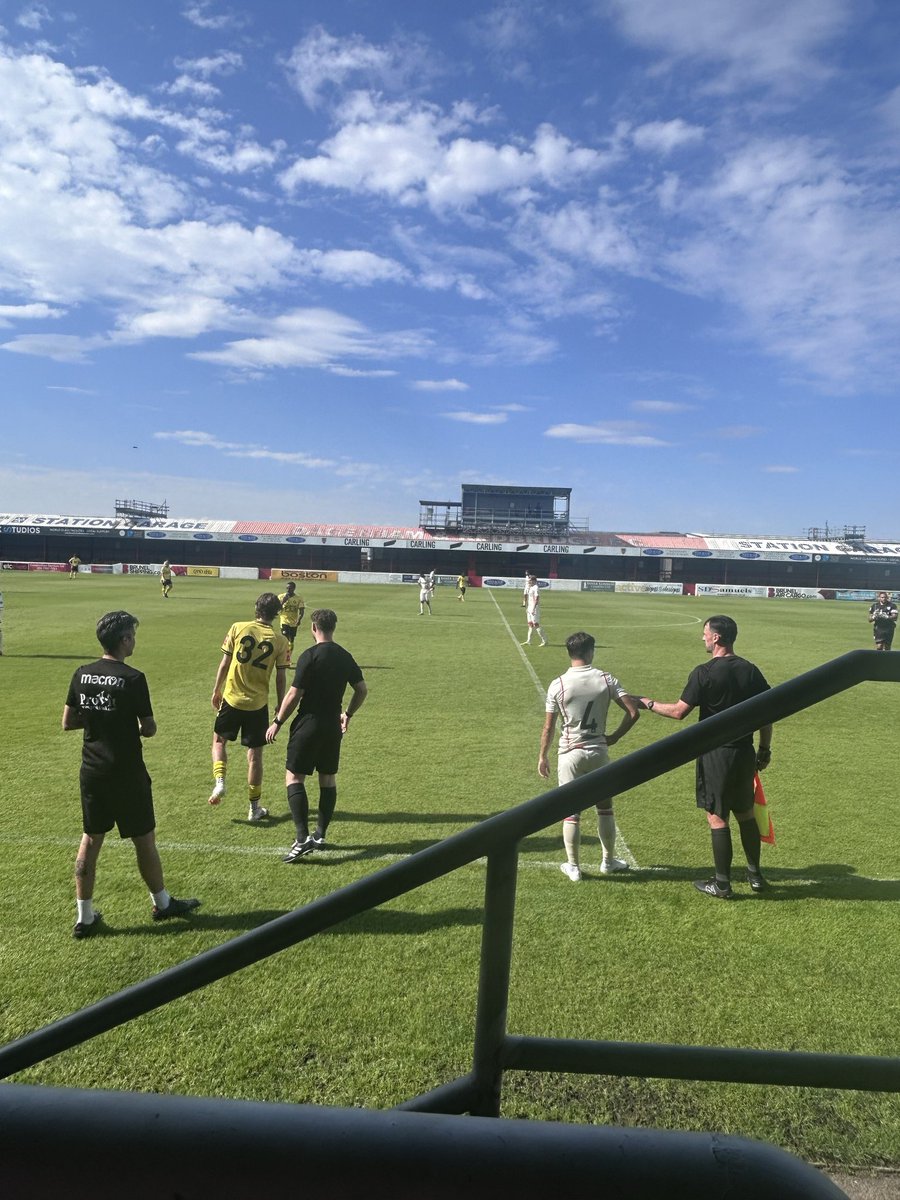 StanwayRovers's tweet photo. 75 ⏰ 

Stanway go 3-0 down, @Dag_RedFC really showing there quality with that goal. Shortly after that Stanway make another 4 changes. 

#WeAreStanway https://t.co/XhoN60Zbx3