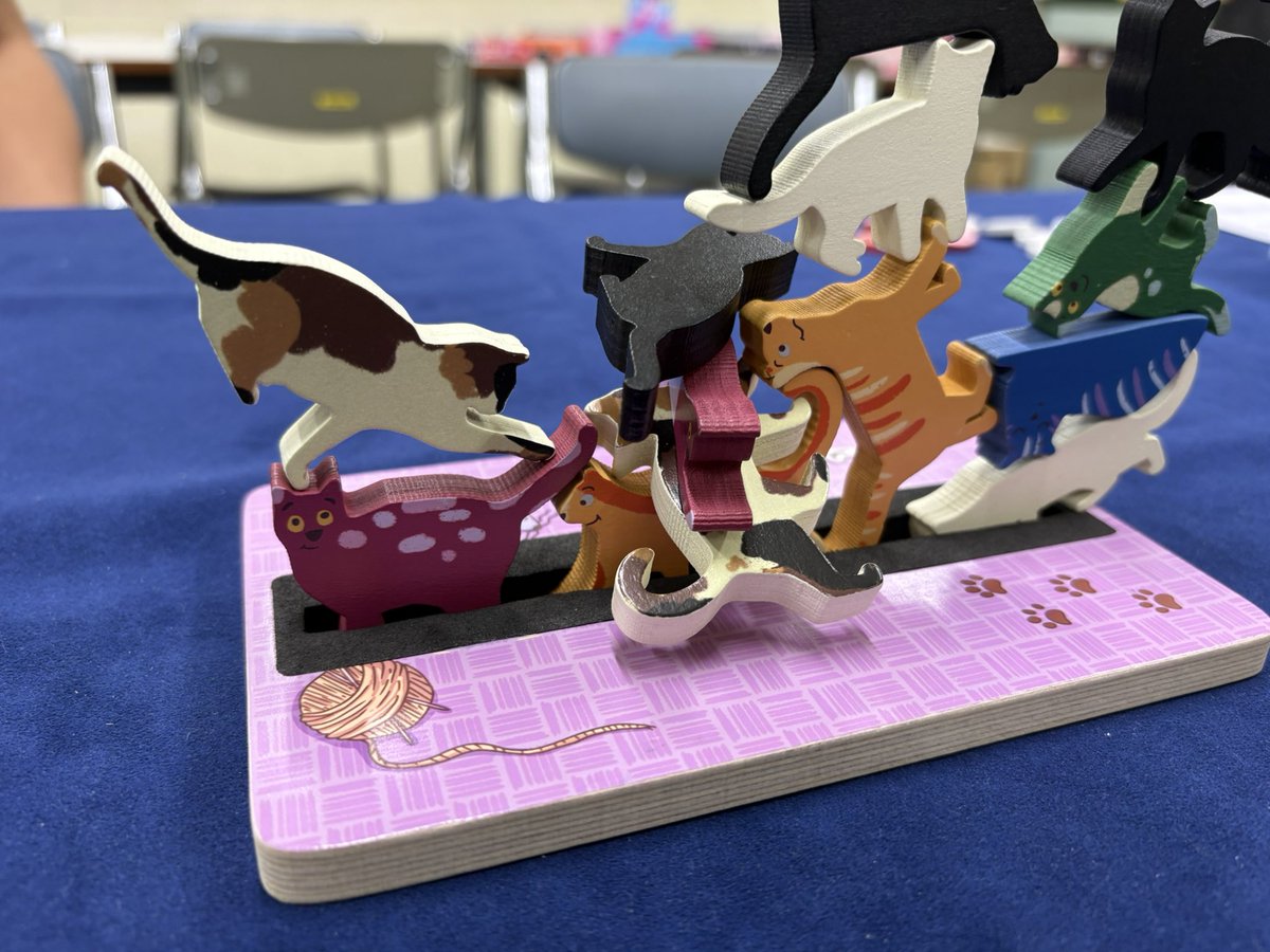 sighist's tweet photo. 毎度遊んだボドゲの写真を撮り忘れる私が複数枚写真を撮ってしまうぐらい、魅力的なゲーム🐈🐈‍⬛🐈🐈‍⬛それが、スタックオーキャッツ…

#桃ゲ会 https://t.co/ZZ3jQ6MBry
