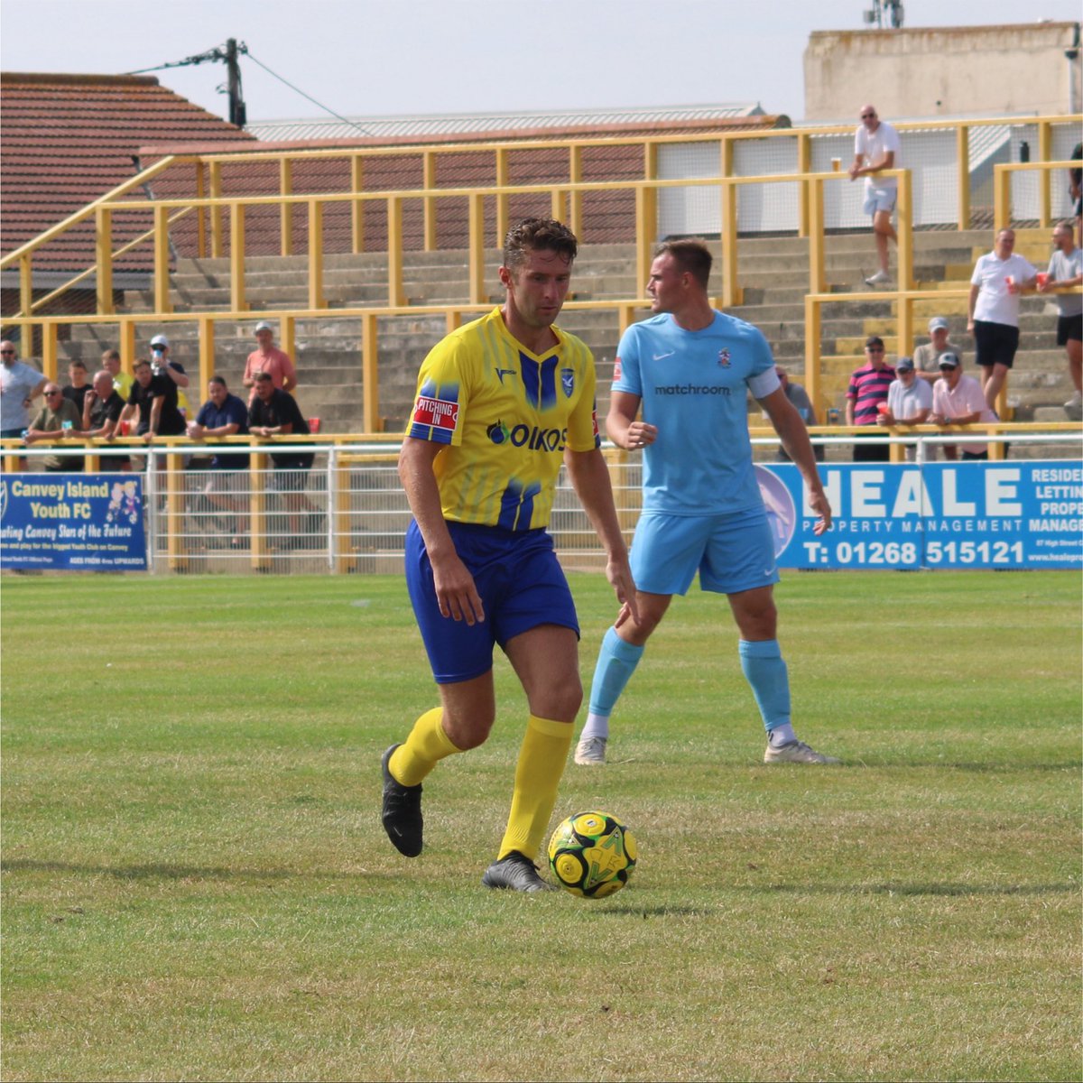 CIFC's tweet photo. Looking for an equaliser in the final stages of the match-up. π
π 3-4 π΅ | #CANBRE https://t.co/JviG5x5M59
