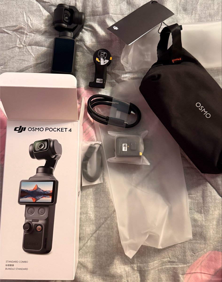 ehdgaf's tweet photo. I got my OSMO Pocket 4 https://t.co/zWHoHd63VX