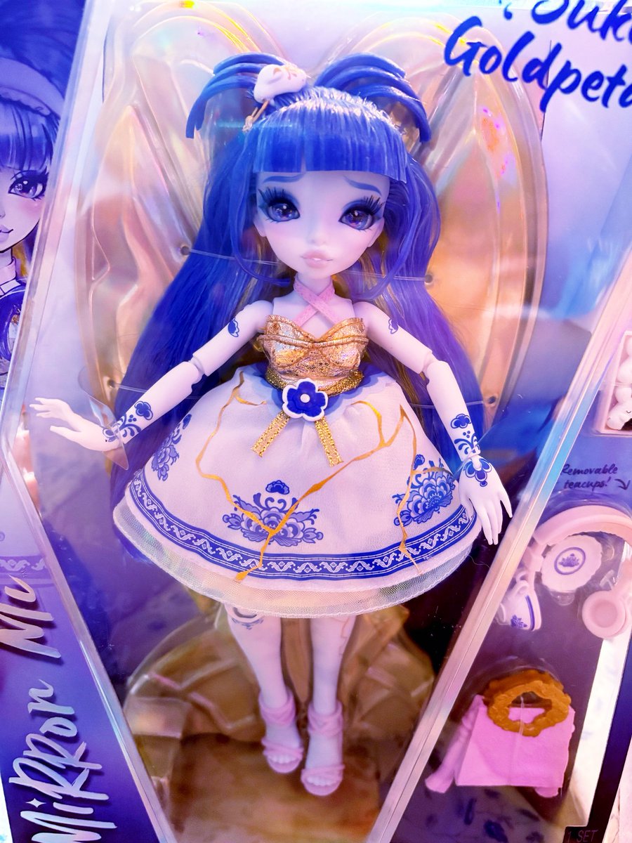 phantomamnesiac's tweet photo. someone showed up a day early 🌸suki goldpetal you will always be famous https://t.co/8RTs82K0sP