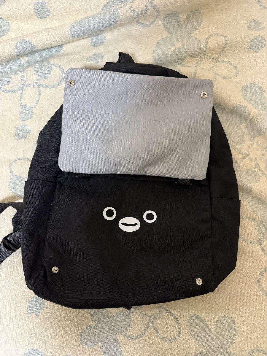 mkn28_5's tweet photo. こんなカバンを買ってみた
ちびすけの顔の部分は取り外せて紐を付けたら小さい肩掛けカバンにできるらしい⁉️ https://t.co/FweqNT4cQj