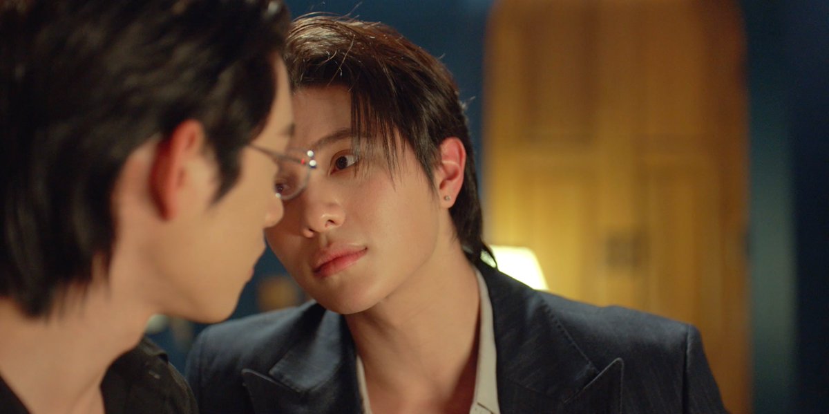 appch__'s tweet photo. ยิ่งดูยิ่งอยากชม วิลเลี่ยมเก่งขึ้นมาก มากๆ อีพีนี้ยิ่งเห็นถึงพัฒนาการของน้องเลย เรื่องที่2ที่ได้เริ่มแสดงจริงจัง แกเป็นคุณโรมได้สมบูรณ์มากๆเลย สีหน้าแววตาน้ำเสียง เรื่องการพูดก็ชัดขึ้นมากๆๆ ชอบทุกซีนที่วลถ่ายทอดออกมาเลย เชื่อว่าในเส้นทางนี้วิลเลี่ยมจะเก่งขึ้นไปอีกเรื่อยๆๆเลย คนเก่ง 😭😭