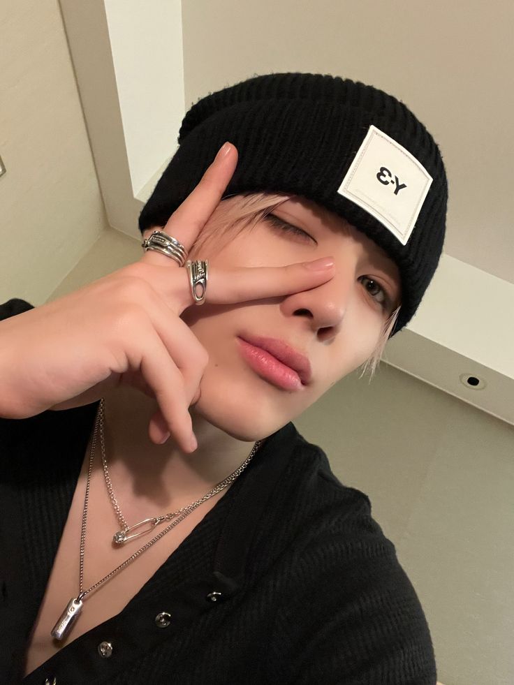 _Lunemoons_'s tweet photo. Maki Version🖤
#luneselcaday #makiandteam #maki #andteamとlunéだけの世界 https://t.co/JcPnWqwucl