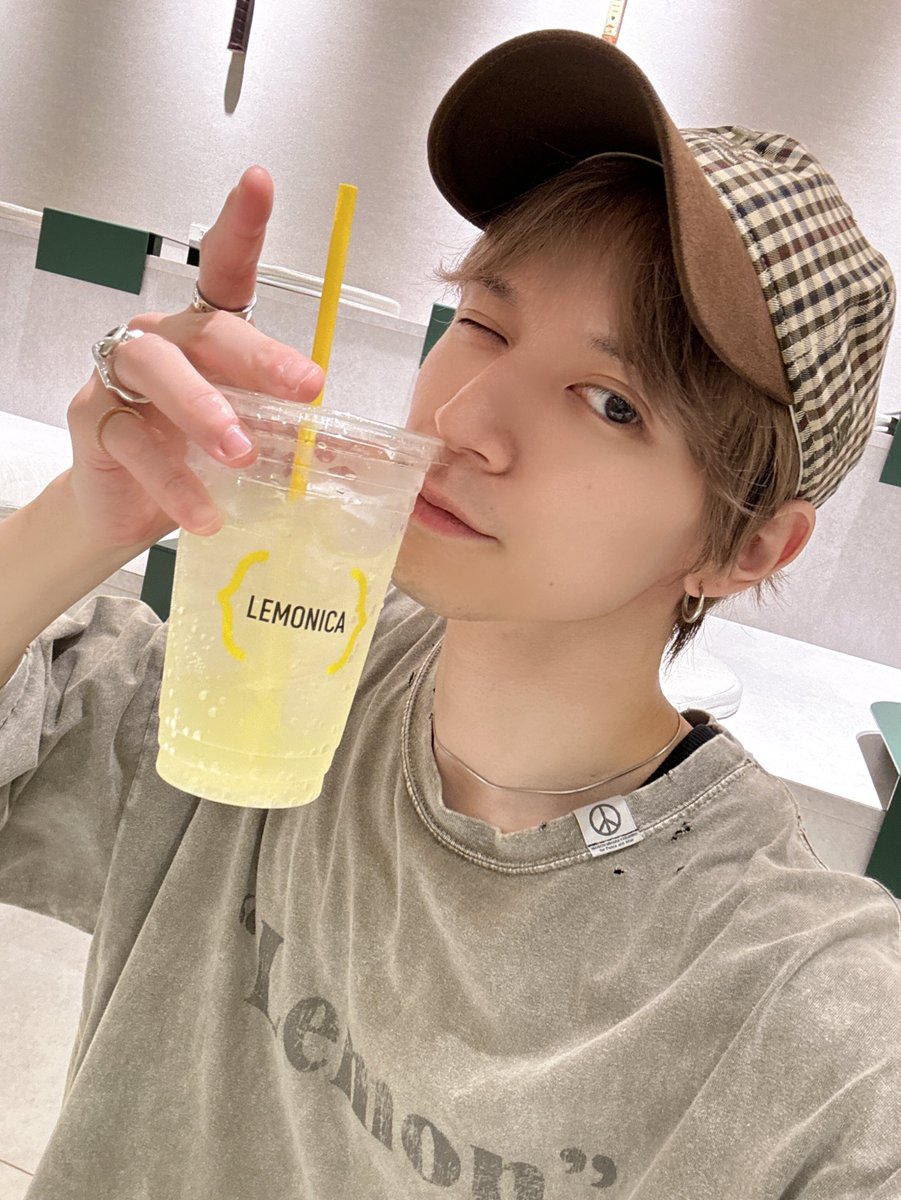 Ryo_Kitamu's tweet photo. FC限定生配信
#むーかふぇ vol.59

7月28日(火)22:00〜

OPEN
ご来店、お待ちしてます☕️

https://t.co/dAP1VXa09b https://t.co/P22b3YonUq