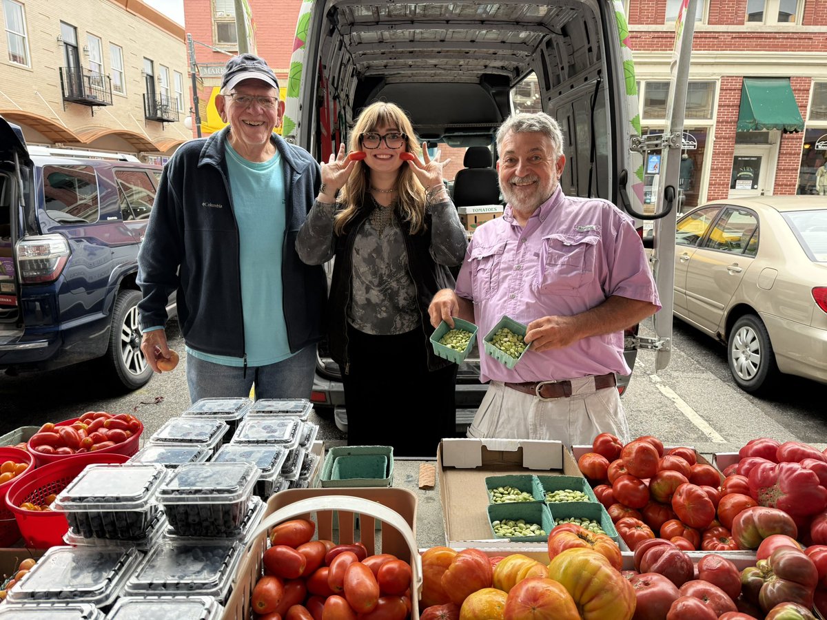 fabfourfan's tweet photo. You name it and it was being sold on the City Market this morning by Lawyer Bob, Astella (just got her Masters Degree this week), and Farmer Tim! They even had some crenshaws from Halifax County! https://t.co/QTB7sup2xK