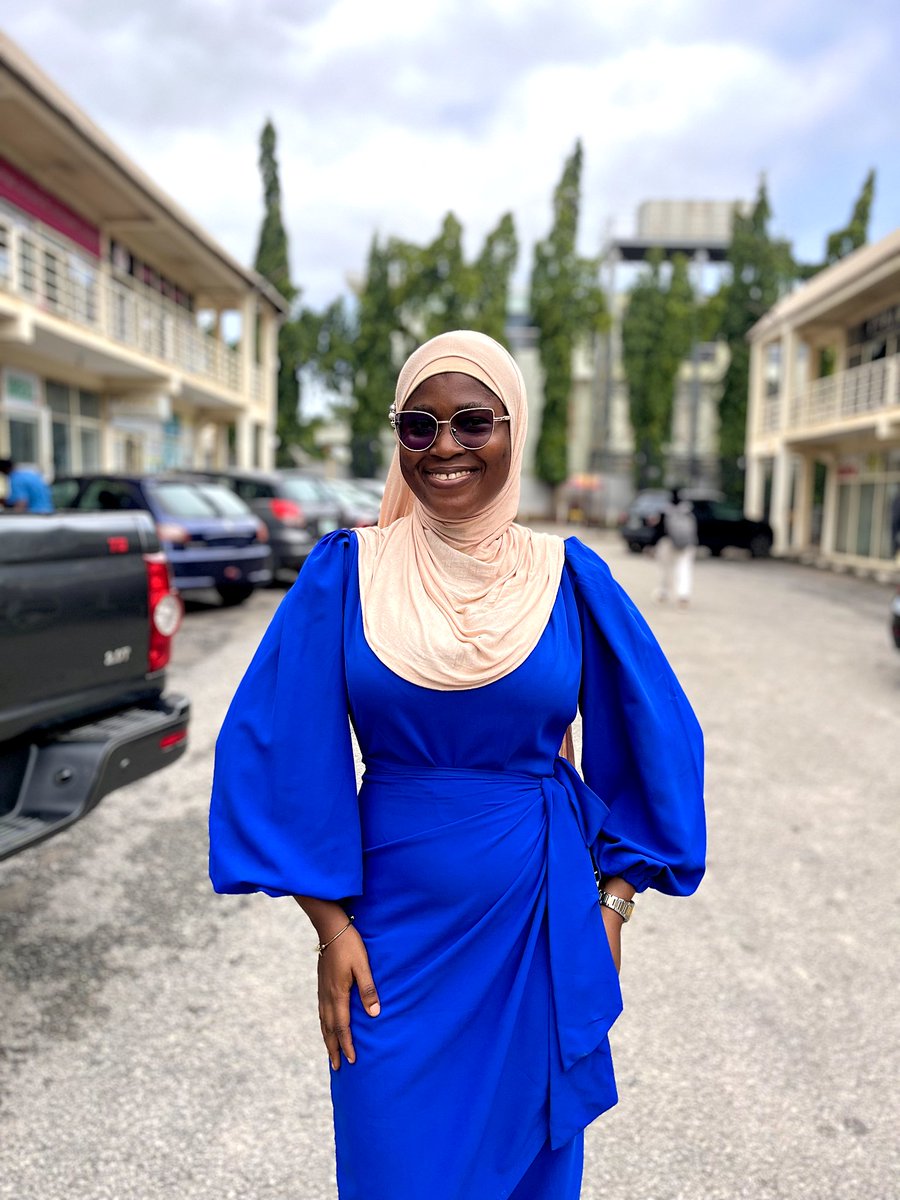 RuqayyahAnuolu1's tweet photo. Allow me to blue you away.💙💛💙 https://t.co/Zh43F9mSpd