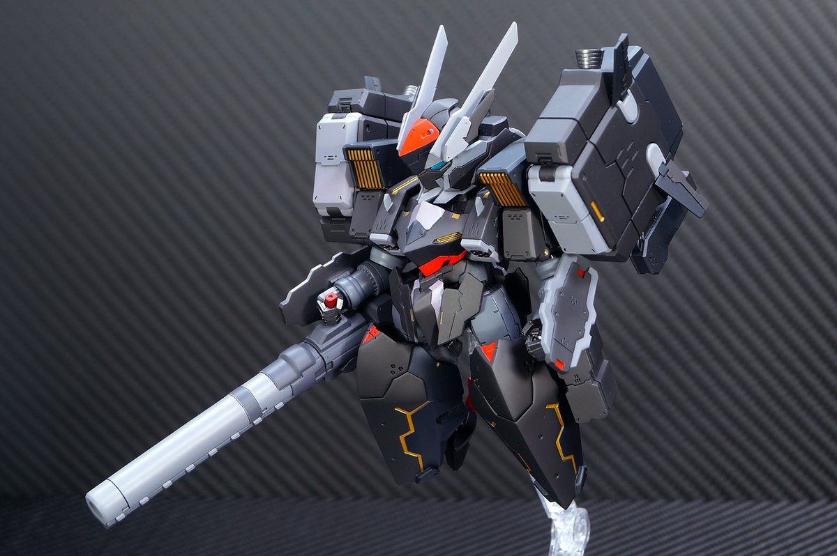 TRIGA0707's tweet photo. また、以前頒布したSDヴァングレイも少量再販いたします。

価格は14,000円で、3Dプリントキットでの頒布となります。

今回展示する作例は、モデラーの「DB」さん（@tamashi222）に製作していただきました。

こちらもどうぞよろしくお願いいたします！

#WF2026S 
#スパロボ https://t.co/WIOQ404kXM