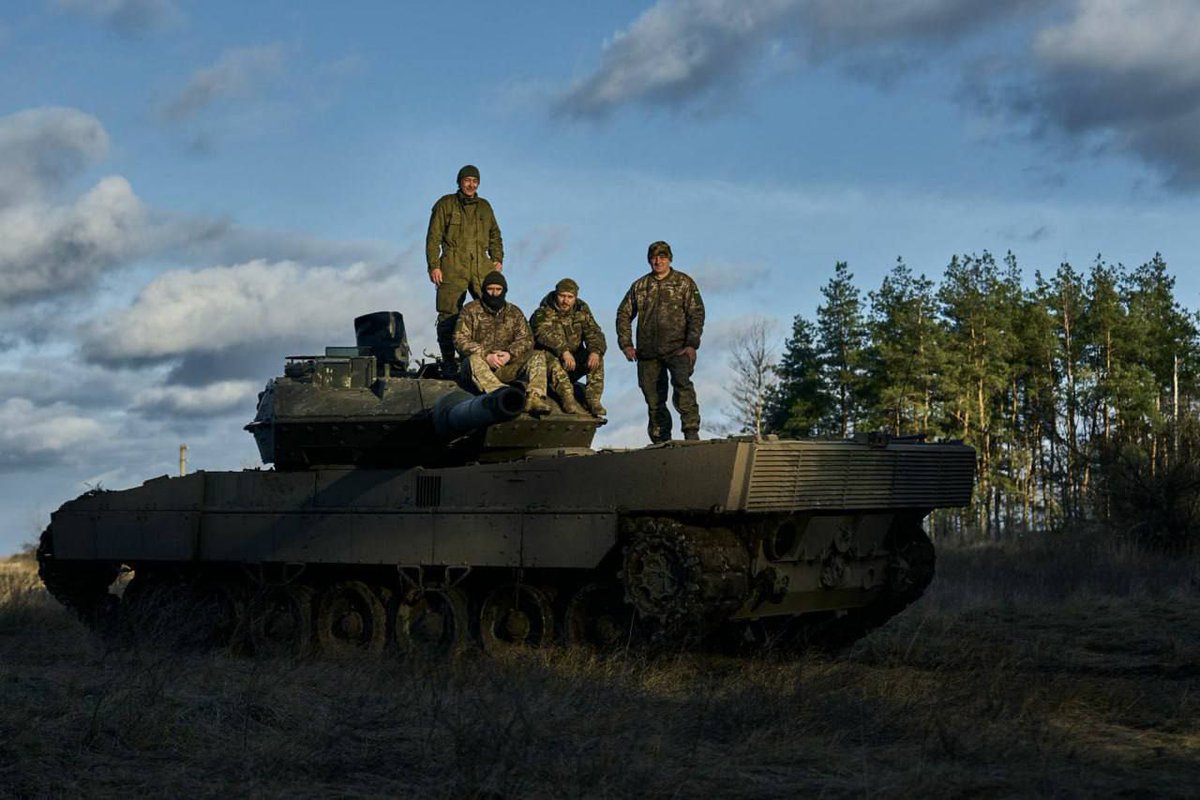 catdorina2x's tweet photo. 🌙 SATURDAY NIGHT PUSH 🌙

What a massive jump! We have surged to $400 for the 253rd Separate Assault Regiment’s Electronic Warfare (EW) system! 

Can we cross the $500 milestone before the weekend is over? 

🎯 Goal: $7700
🫙 Raised: $400
📉 Left to raise: $7300

As the sun sets this Saturday, the drone threat on the zero line does not stop. Let us keep building this shield. Please donate, share, and comment! 🛡️🇺🇦

PayPal: natikrasn73.2018@gmail.com
☕ https://t.co/nZSRTfK1Cj