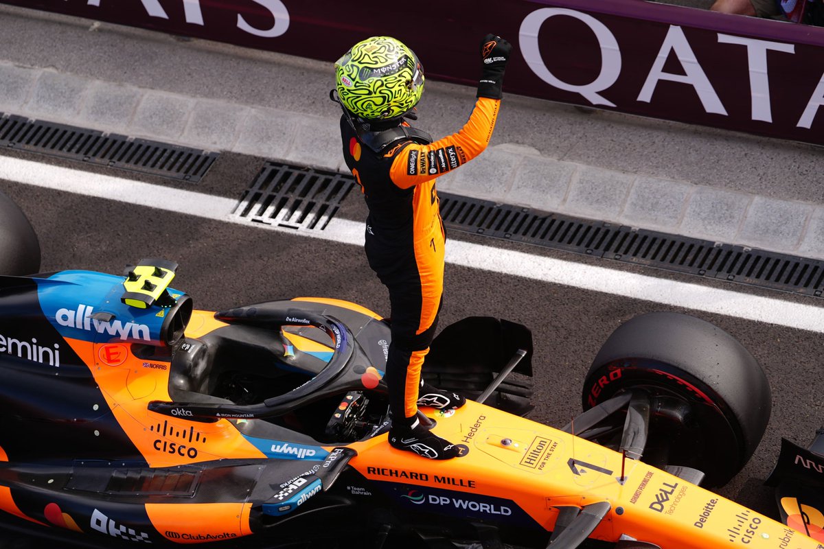 F1GuyDan's tweet photo. Lando Norris is the 4th McLaren driver in team history with multiple poles in Hungary

🇬🇧 Lando Norris
🇬🇧 Lewis Hamilton
🇫🇮 Mika Hakkinen
🇧🇷 Ayrton Senna

A club for world champions https://t.co/PiRtJhFiYq