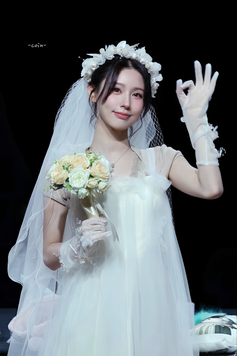 coooin_'s tweet photo. 260725 am

即使是最严厉的不婚主义者，
都会有一秒感到心动吧💗💗

👰🏻‍♀️🫶🏻🥰💓

#아이들 #idle 
#미연 #MIYEON #ミヨン https://t.co/7xZuWdBG2a