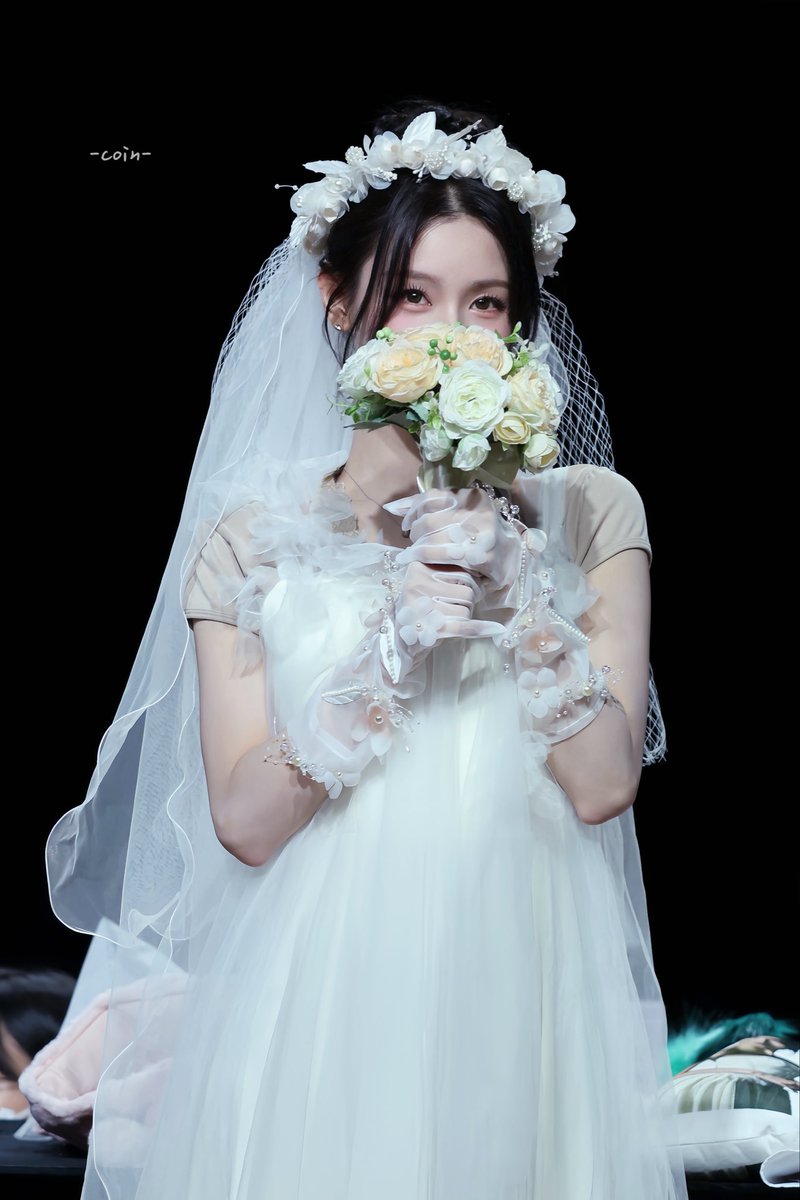 coooin_'s tweet photo. 260725 am

即使是最严厉的不婚主义者，
都会有一秒感到心动吧💗💗

👰🏻‍♀️🫶🏻🥰💓

#아이들 #idle 
#미연 #MIYEON #ミヨン https://t.co/7xZuWdBG2a
