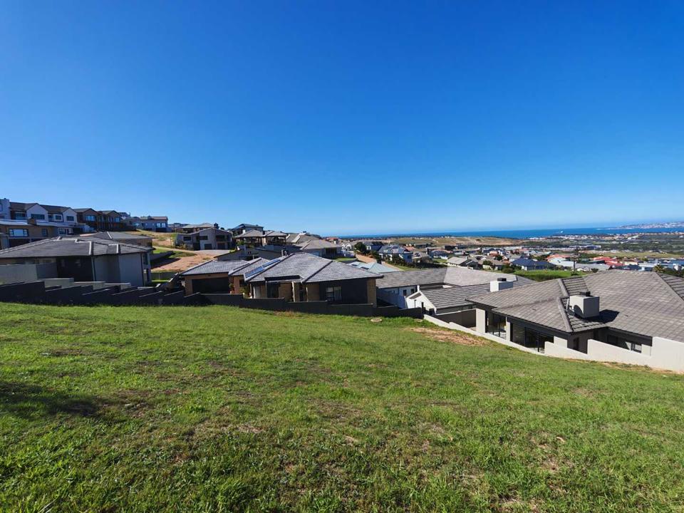 FGrasmuis's tweet photo. 737m² stand in Monte Christo Eco Estate, Hartenbos. Secure, scenic, and ready for your dream home. R 2 000 000. Enquire now.

#33aBlueCrane #MonteChristoProperty https://t.co/BqhpVoZWtu