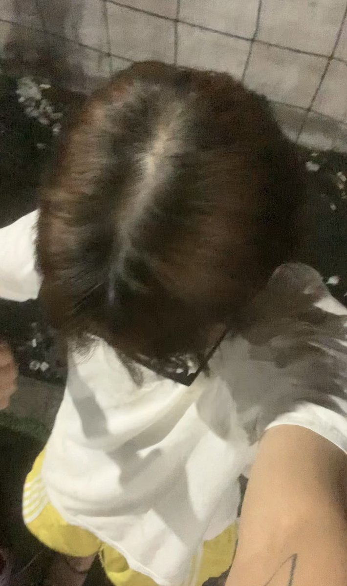iamtien21's tweet photo. Mé nay mưa anh sút trượt hơi nhìu 🫠🫠🫠 https://t.co/DsMhPTAsoU