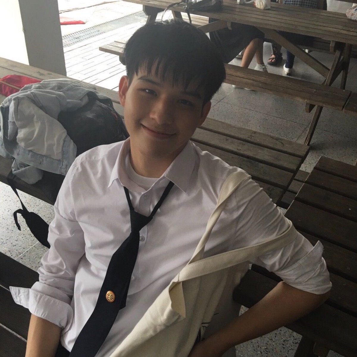 givemeallofyou_'s tweet photo. ก็ดูเอา 9 ปี หน้าเหมือนเดิมเด๊ะ 55555555555 https://t.co/xuTHtrutYq