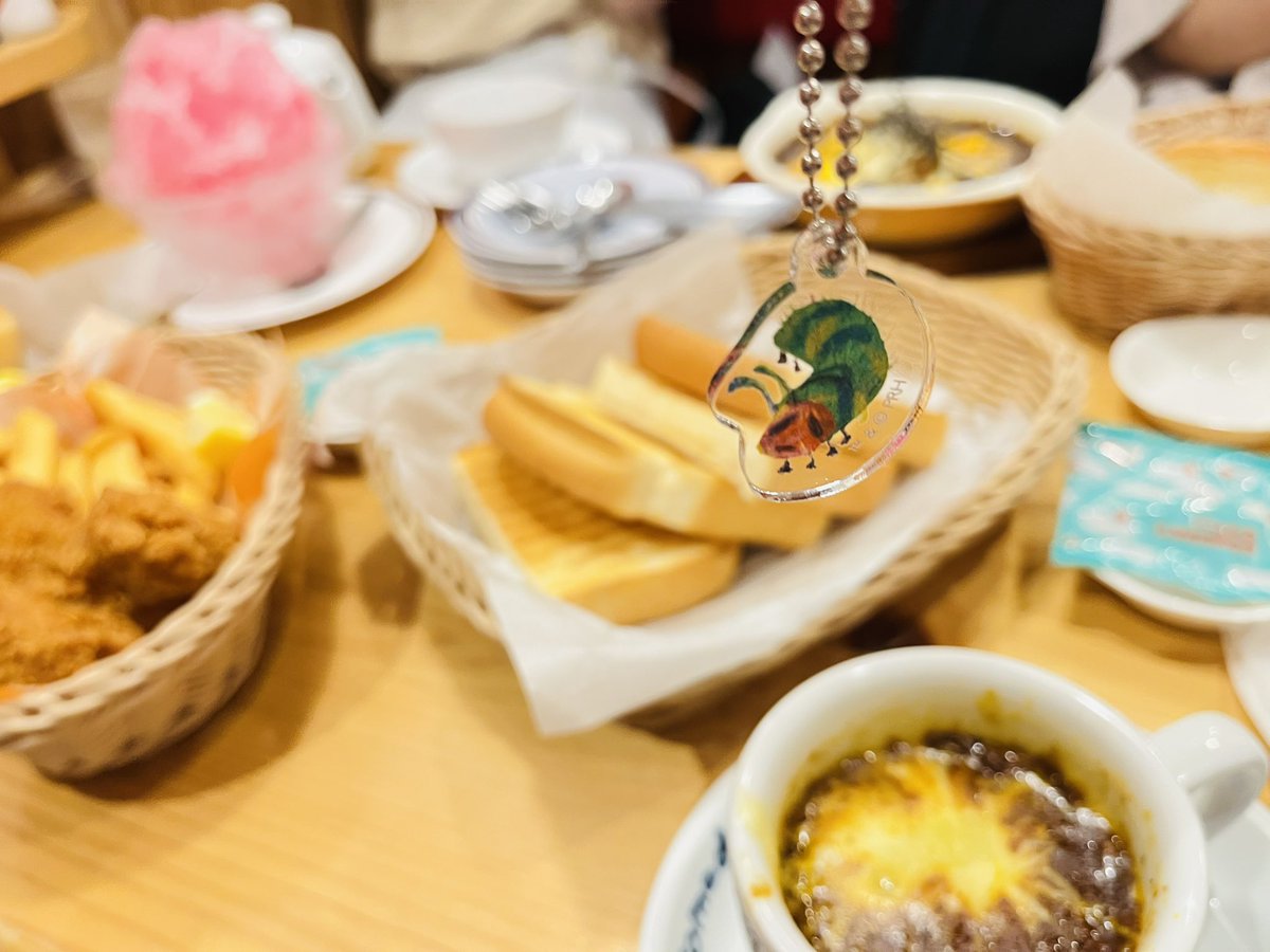 srirnss's tweet photo. 濃い1日だったわね　暑さで死ぬところでした
ちなみにちゃんとどようびにおなかがいたくてないたひとです
映画ED曲よかった〜 https://t.co/wjzjDyR6dY