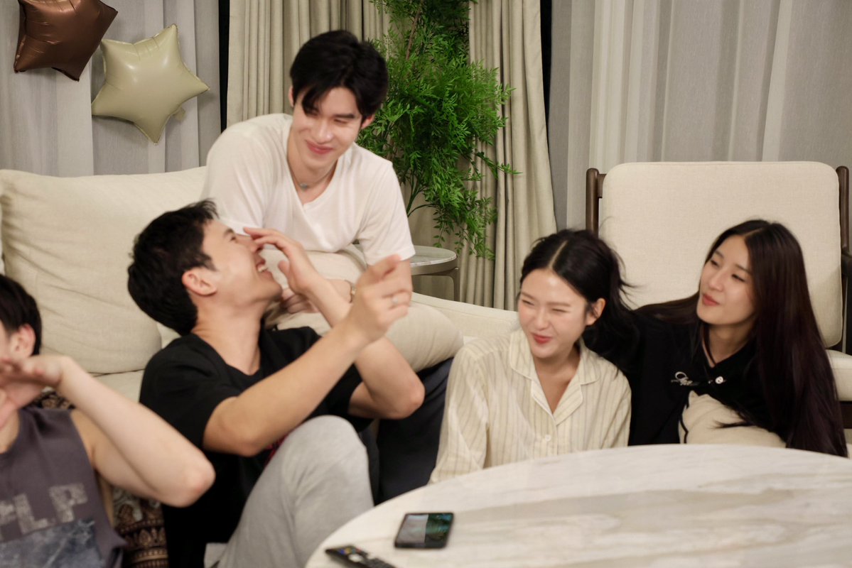 FlowerBoyTH's tweet photo. บ้านนี้มีรอยยิ้ม
บ้านนี้มีรัก 🤍

DESTINY OF PEARLPEAK

#House31EP4
#PearlPeak #เพิร์ลพีค https://t.co/WcNFriV8PV