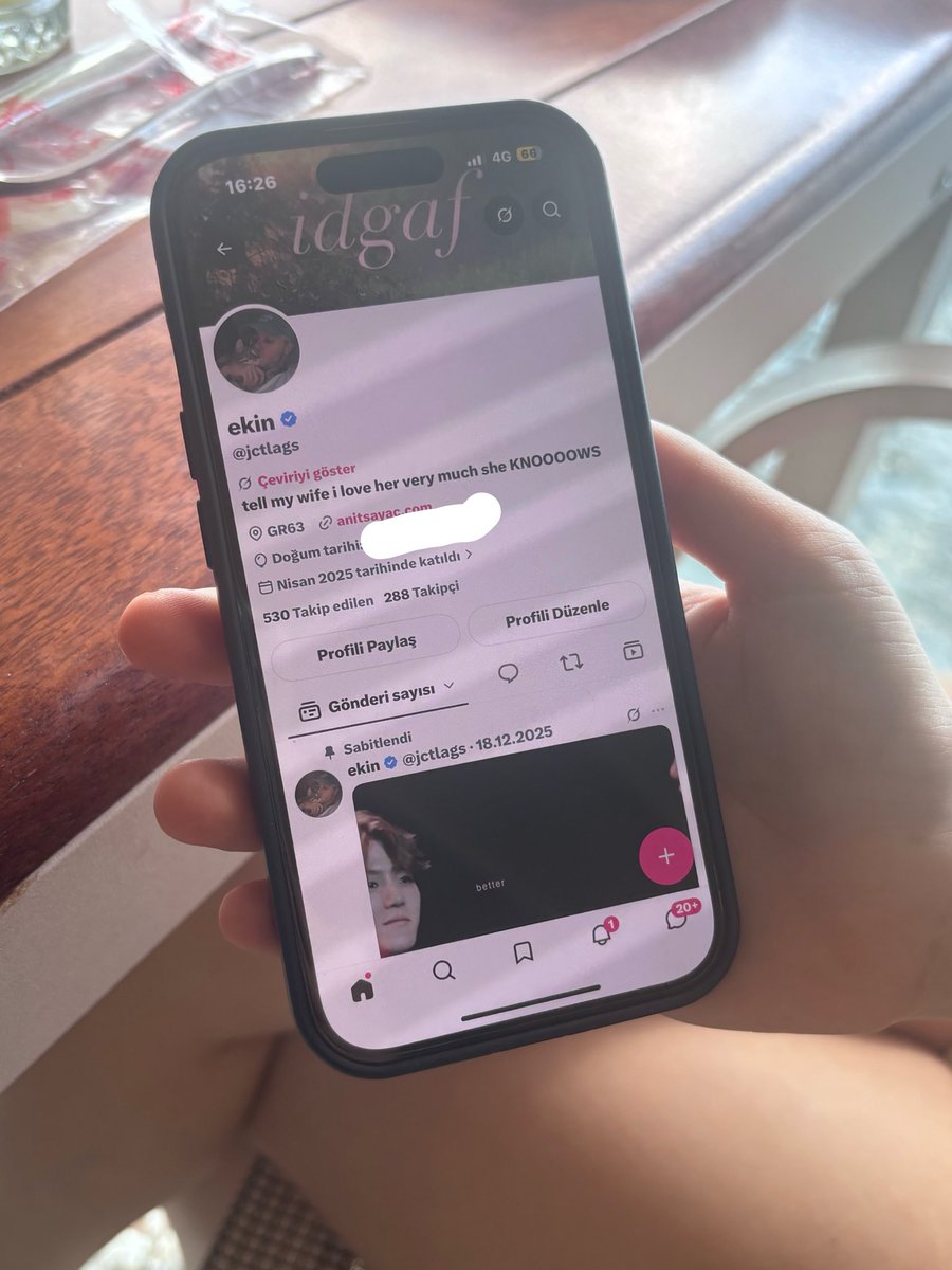 zes tweet media