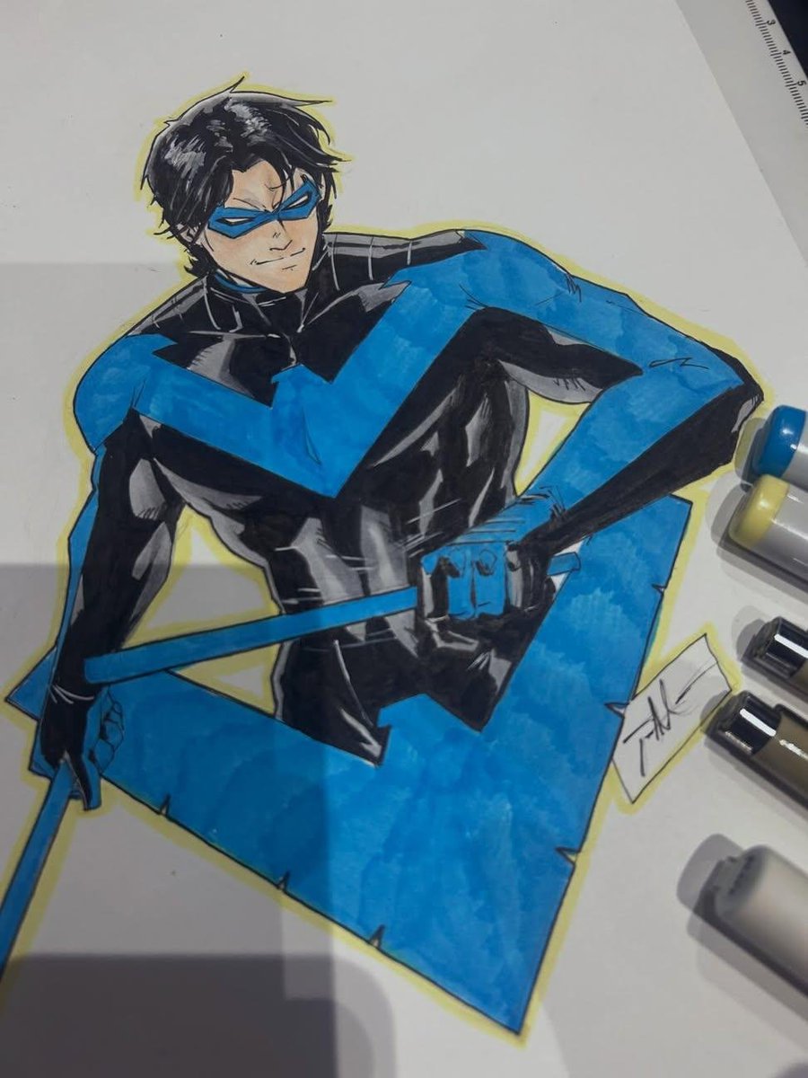 nightwingriah's tweet photo. Nightwing by Travis Mercer https://t.co/90SZYigtMx