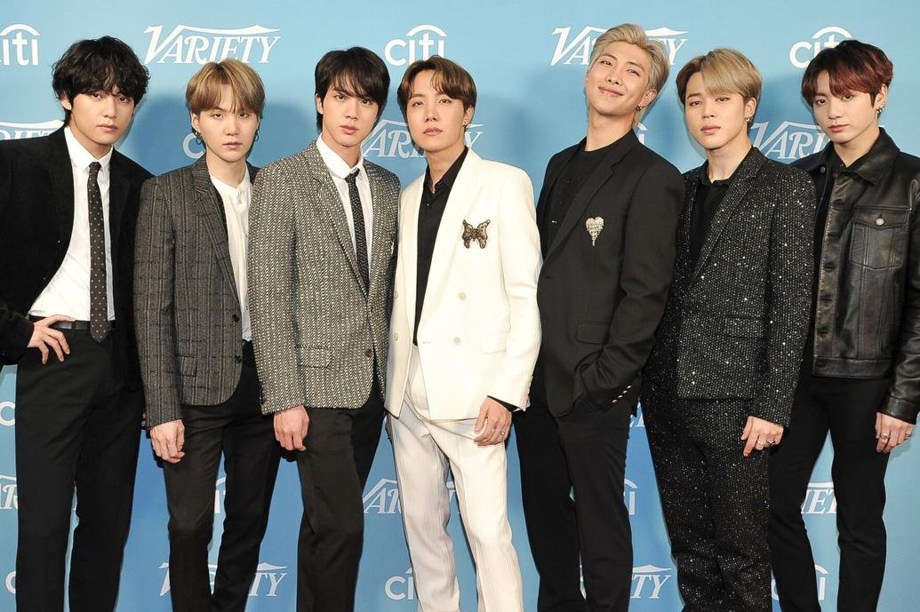 QuasarBTS's tweet photo. Vereadores de Toronto querem uma “BTS Boulevard” para homenagear o supergrupo de K-pop

O Conselho Municipal de Toronto votará, ainda este mês, uma proposta para renomear temporariamente um trecho da Yonge Street.

[+] https://t.co/N5Dk62lB7s