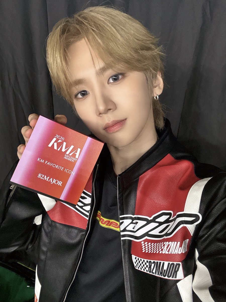 moyayal's tweet photo. 성모야
상 받은 거 축하해~~😁
에투메가 열심히 해서 보답받았나 봐🫶🫶 https://t.co/5NiWVz3RcB
