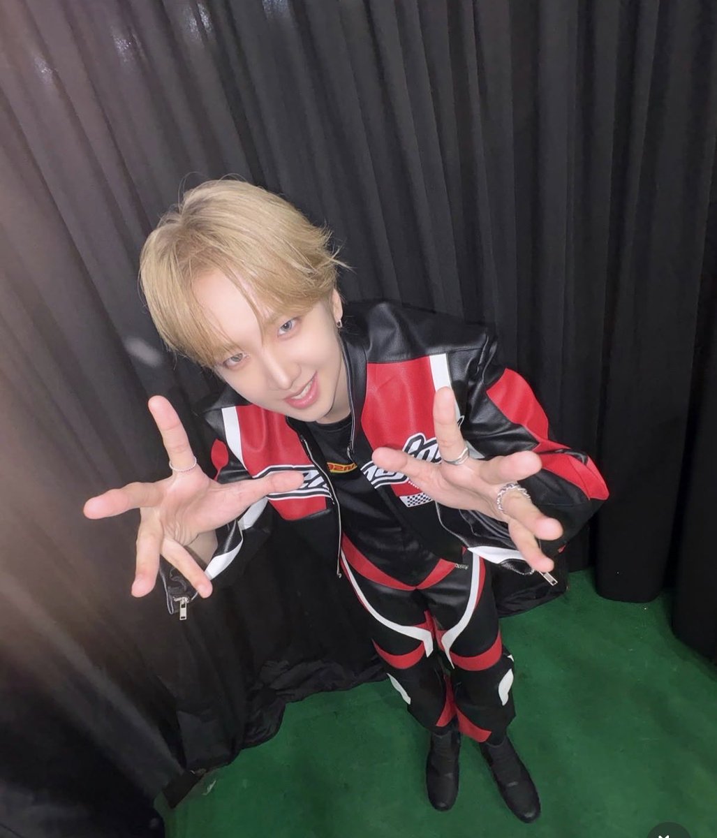 moyayal's tweet photo. 성모야
상 받은 거 축하해~~😁
에투메가 열심히 해서 보답받았나 봐🫶🫶 https://t.co/5NiWVz3RcB