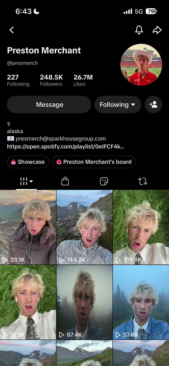 treeshadenotes's tweet photo. I don’t know if I want to be friends with them or be them https://t.co/HS7Xjo83QP