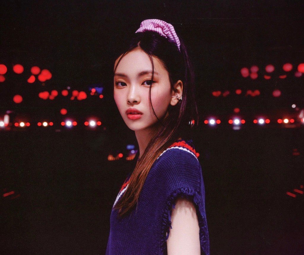 IiXiizzy's tweet photo. 永远不会忘记仁的这这个造型
戴珍珠耳环的少女～ https://t.co/p1aUOG5ux7