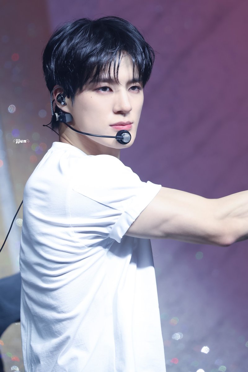 jjen_0823's tweet photo. 260718 제노 재민 팬미팅 Kaohsiung    
근육가나디 
  
#JENO #ジェノ 
#NCTJNJM #DUALITY https://t.co/7QTPMCjcGF