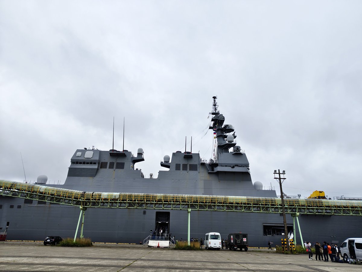 PB839_HD's tweet photo. 7/25/2026苫小牧西港南埠頭
護衛艦「かが」with 陸自オスプレイ
日曜日は一般開放の様ですが、来れないので金網の外から失礼 https://t.co/bwl0Uwj0BX
