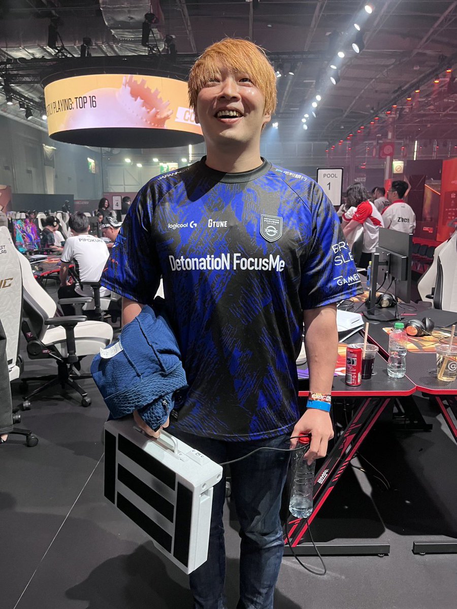 Itazan_Kuma's tweet photo. いや〜shuto乗り越えてtop8!!
明日あと1試合！
1番LCQ楽しんでる！！😭 https://t.co/pCln5uZXD1