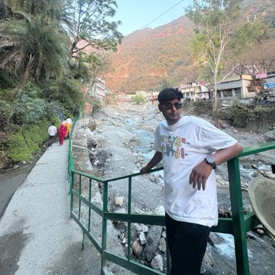 RRathorx's tweet photo. #NewProfilePic https://t.co/Qvn3pDcy2F