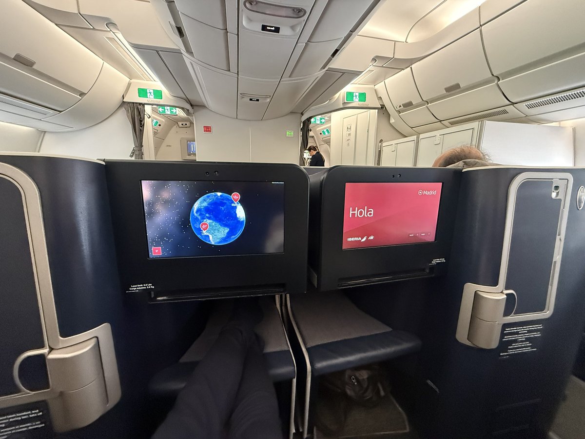 Hippo518's tweet photo. Bye Lima , Hola Madrid… https://t.co/hmleUiNO3i