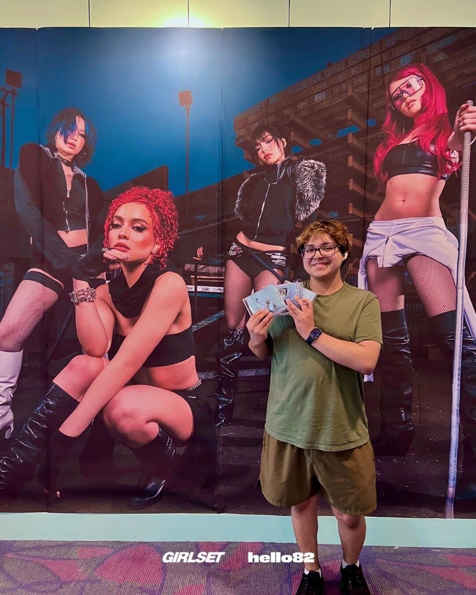hello82LA's tweet photo. Ctrl+C, Ctrl+V all versions of GIRLSET - "CHAT" onto your own shelves!
Get your hello82 Exclusive CDs TODAY!

💬 7/24 - 7/26 | Hours may differ
📍 LA @hello82LA
📍 NYC @hello82NYC
📍 ATLANTA @hello82ATLANTA
📍 SAN DIEGO @hello82SANDIEGO
📍 DALLAS @hello82DALLAS

@GIRLSETofficial
#GIRLSET #CHAT #hello82