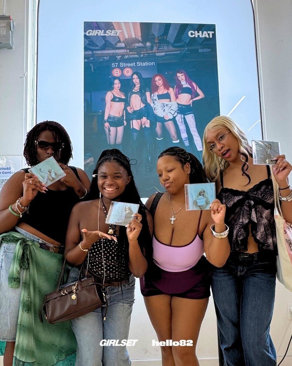 hello82LA's tweet photo. Ctrl+C, Ctrl+V all versions of GIRLSET - "CHAT" onto your own shelves!
Get your hello82 Exclusive CDs TODAY!

💬 7/24 - 7/26 | Hours may differ
📍 LA @hello82LA
📍 NYC @hello82NYC
📍 ATLANTA @hello82ATLANTA
📍 SAN DIEGO @hello82SANDIEGO
📍 DALLAS @hello82DALLAS

@GIRLSETofficial
#GIRLSET #CHAT #hello82