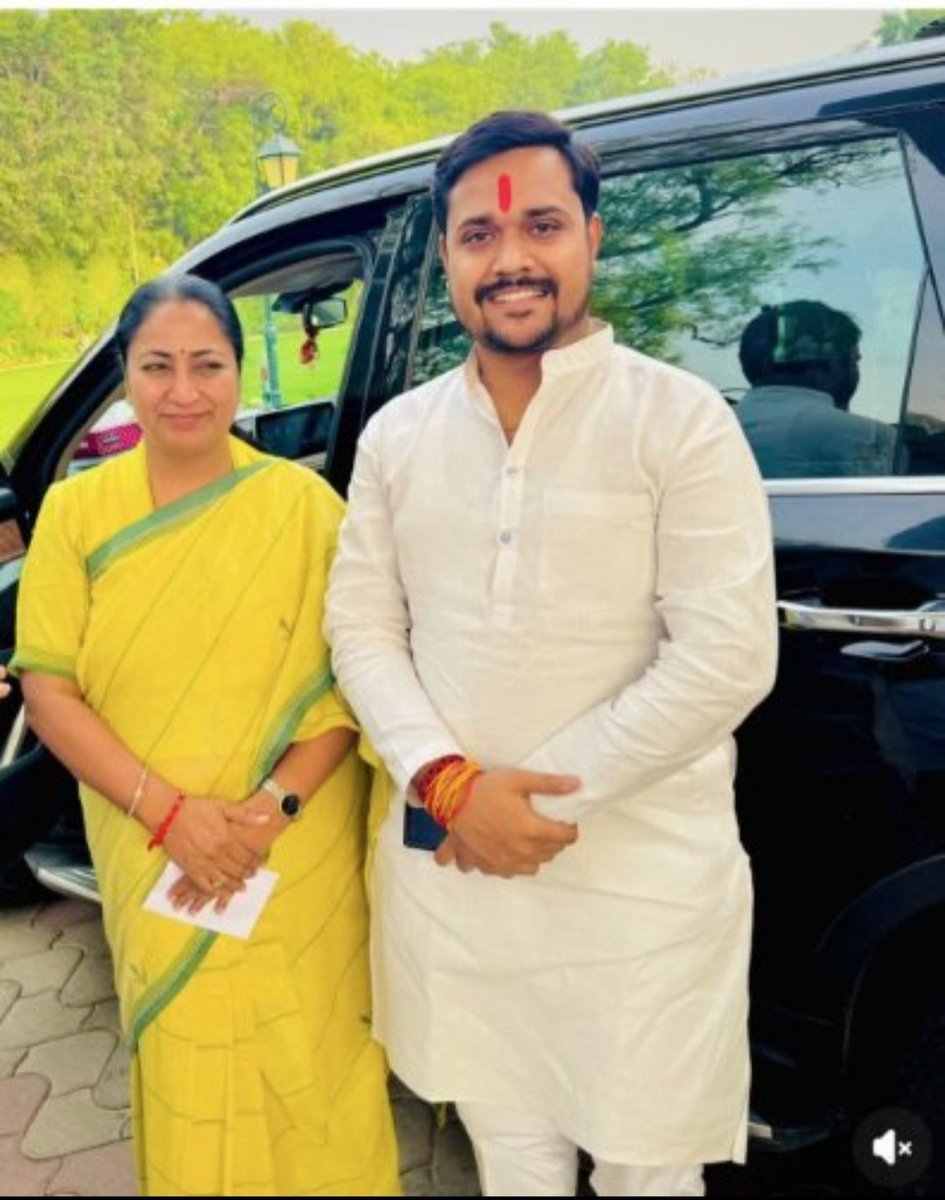 Lokna14's tweet photo. @Skum1970_jha @yadavakhilesh अच्छा जी https://t.co/EUdhdL3cFy