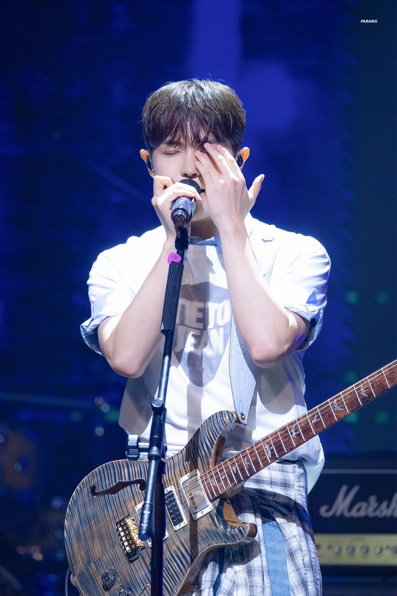 parang_kjh's tweet photo. 재환 무대 보니까 살거같아요

260725 스테이지 네임 
#김재환 #KIMJAEHWAN https://t.co/6Nt7bW1bRa