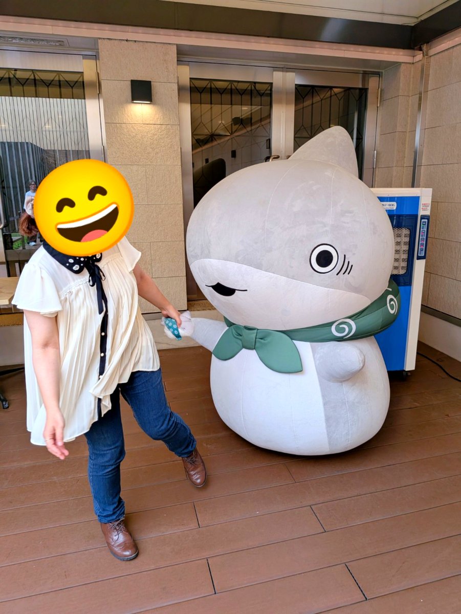 CloReco_'s tweet photo. 子ザメ展めっちゃはしゃいできました〜！、
一緒に行ってくれた鉛屋ちゃんに感謝！🥹🙏💕

＼みんな見てみて。疲れたオトナに、いい💊です😊／ https://t.co/JO0r8LFeUr
