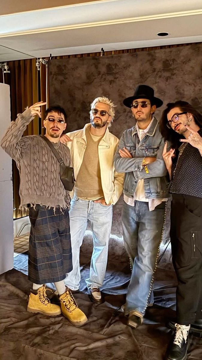 malikitsmylife_'s tweet photo. oficialmente morat es una banda de treintones https://t.co/34MSpqqNO9