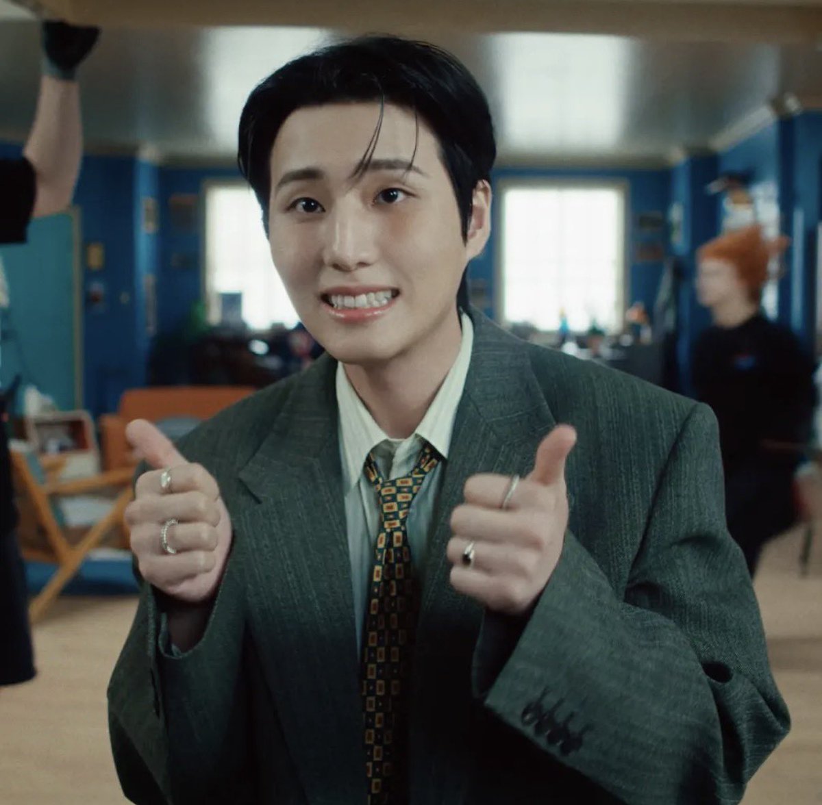 mi_ny_pixel's tweet photo. 날티 풀풀 케이가 머리 싹싹 빗고 할머니 칠순잔치 간 것 같아서 너무 귀여움 ㅜㅜ https://t.co/4r6cfsVwEo