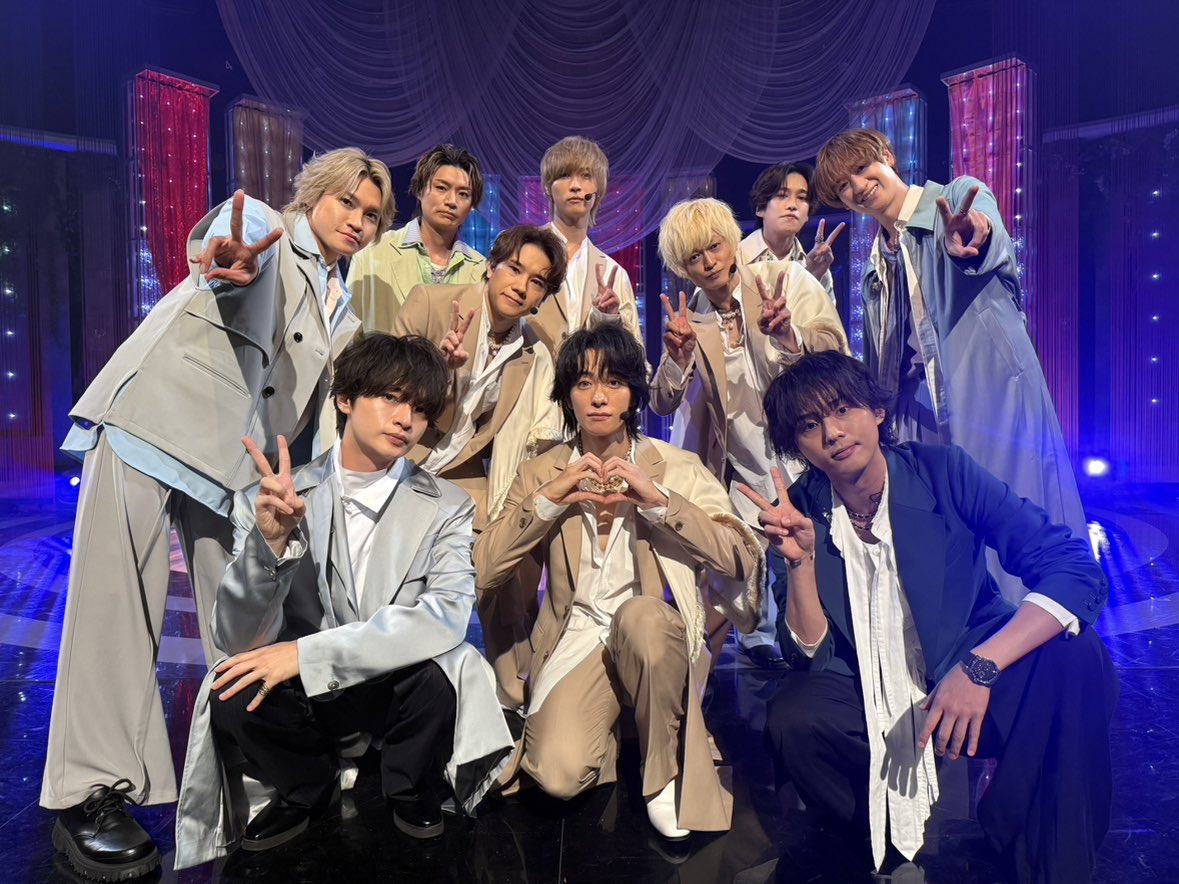 abcz_official's tweet photo. Kis-My-Ft2×A.B.C-Zコラボしました！
Daybreaker歌わせていただきました！

✨ありがとうございました✨

#Venue101
#エビキス https://t.co/8Ym5P33baW
