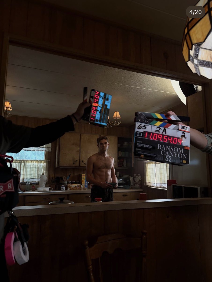 garewareupdates's tweet photo. Garrett Wareing celebrates Ransom Canyon season 2 reaching #1 on Netflix with a photo dump.

Here are some shots of our boy featuring the cast, crew, and friends. 

📸 @/garrettwareing (IG) https://t.co/MQI6jYQRSl