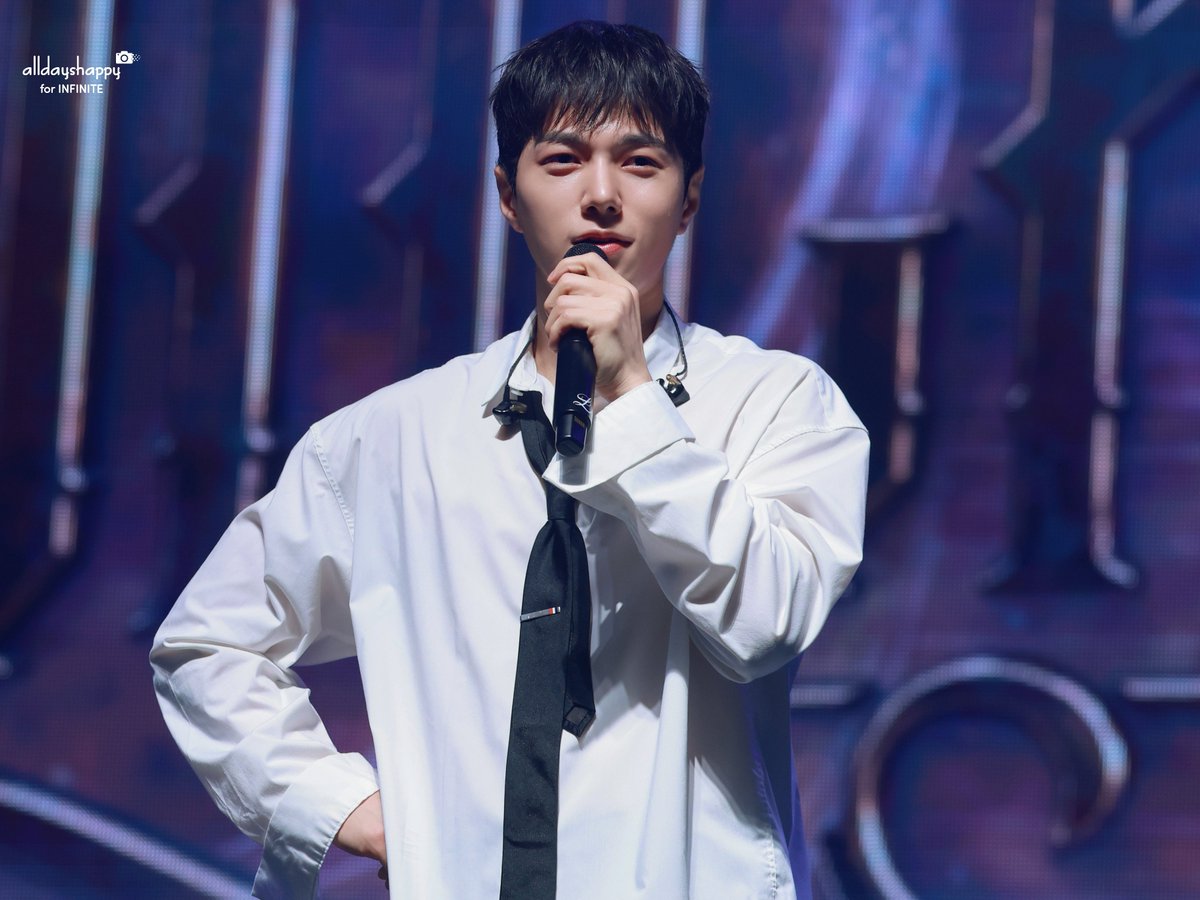 alldayshappy1's tweet photo. 260725 김명수 KIMMYUNGSOO 팬콘 
"Unchanged" in SEOUL, DAY1

개인적으로 이번 unchaned fancon에서 제일 예뻤던 의상🫶🏻

#L #김명수 #KIMMYUNGSOO #인피니트 #INFINITE #UNCHANGED https://t.co/goSpygxgCq